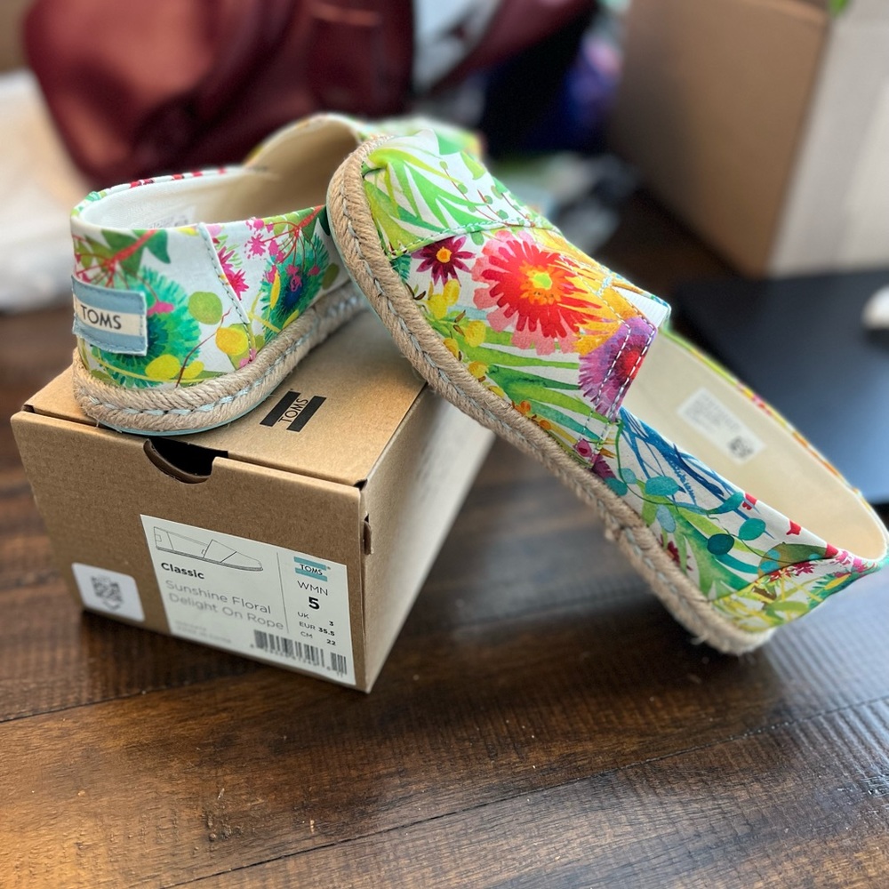 TOMS Sunshine Floral Delight on Rope